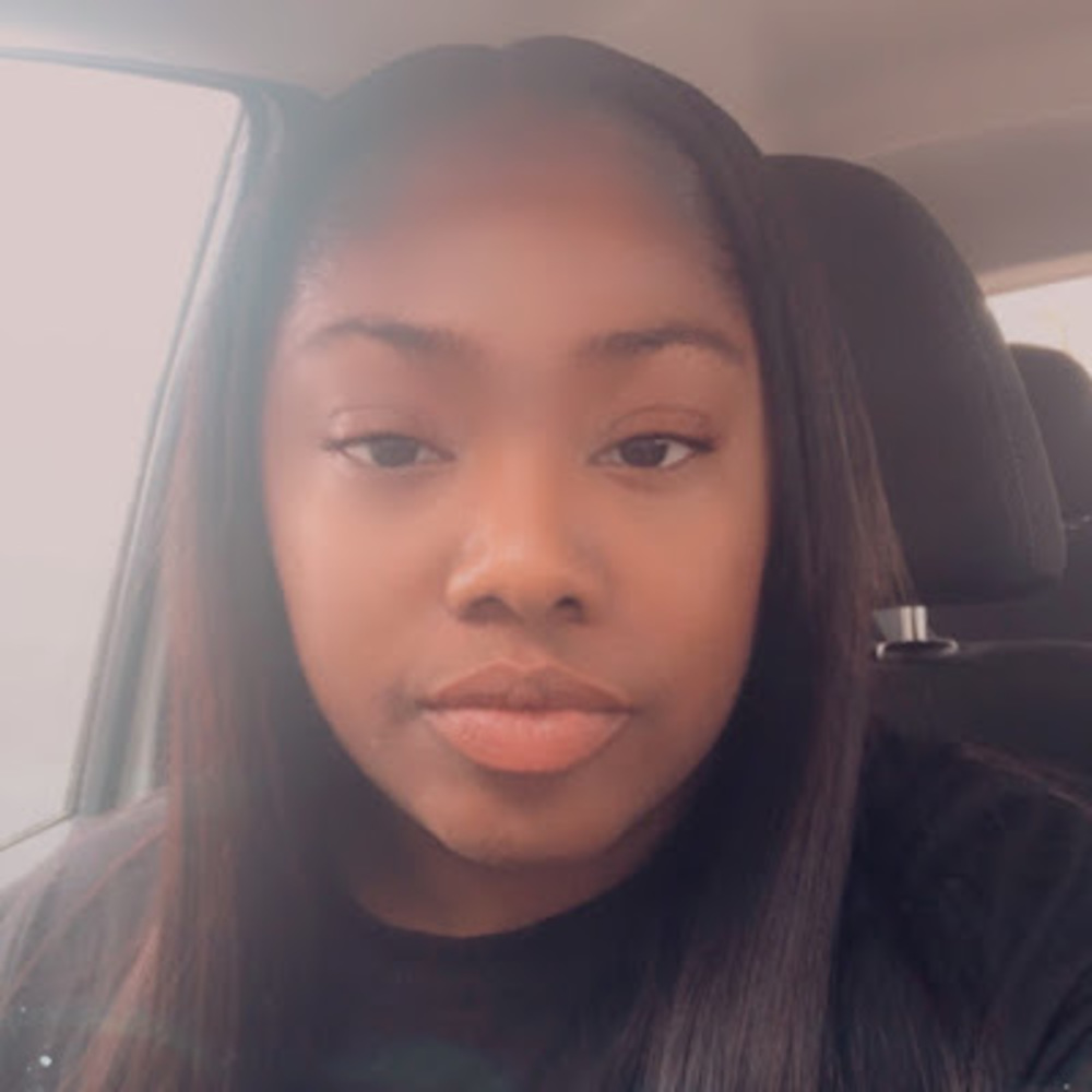 Meet your Posher, Atiya